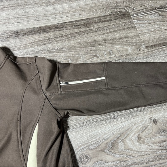 Champion Women  Brown and Cream Jacket with Zip Pockets M - Picture 2 of 7